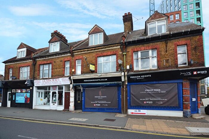 3 Bedroom Flat To Rent In Masons Hill, BR2