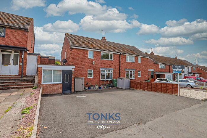 3 Bedroom Semi Detached House For Sale In Halesowen’S Most Desirable Residential Areas, Bassnage Road, Halesowen, B63