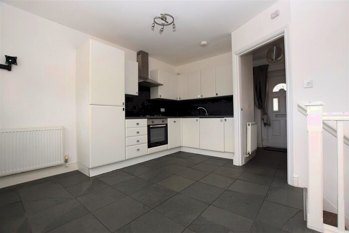 3 Bedroom Terraced House To Rent In North Terrace, Hastings, TN34