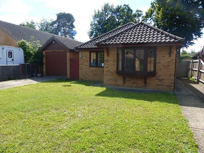 3 Bedroom Bungalow To Rent In Meadow Drive, Lakenheath, Brandon, IP27