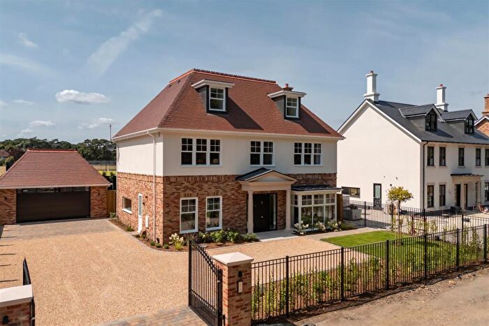 5 Bedroom Detached House For Sale In Glenferness Avenue, Talbot Woods, BH4