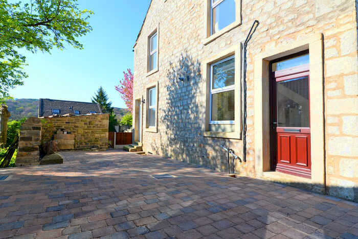 3 Bedroom End Of Terrace House To Rent In West Lane, Embsay, BD23