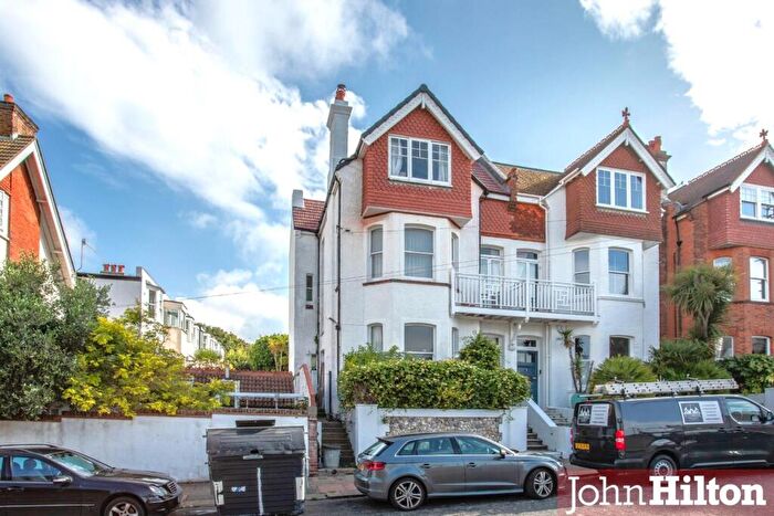 4 Bedroom Semi-Detached House For Sale In Belle Vue Gardens, Brighton, BN2