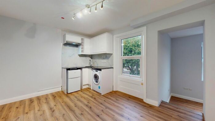 1 Bedroom Flat To Rent In Lexham Gardens, Kensington, W8