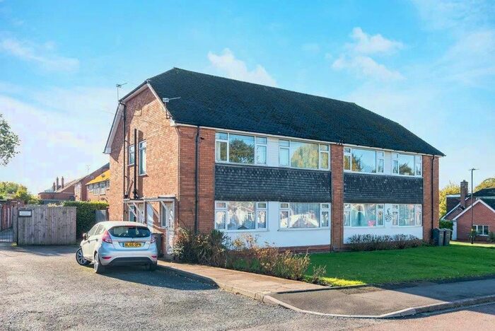 2 Bedroom Flat To Rent In Slade Road, Sutton Coldfield B75