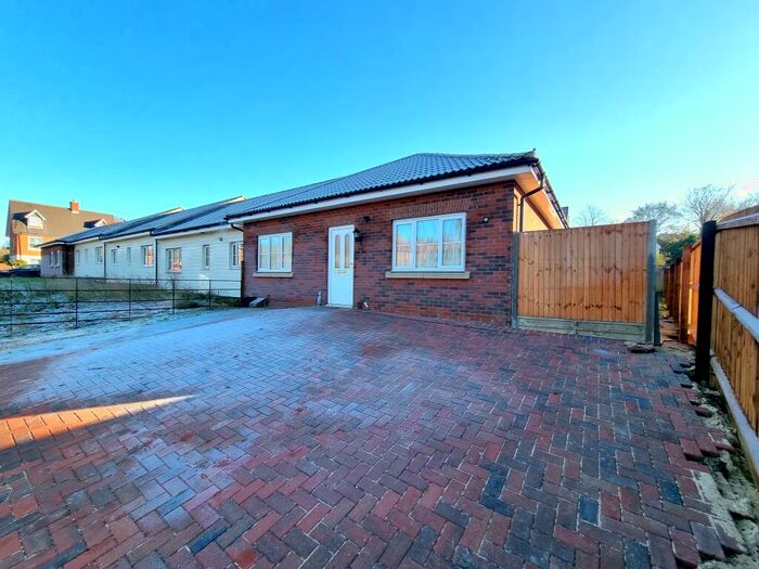 2 Bedroom Bungalow To Rent In Rye Hill, Sudbury, CO10