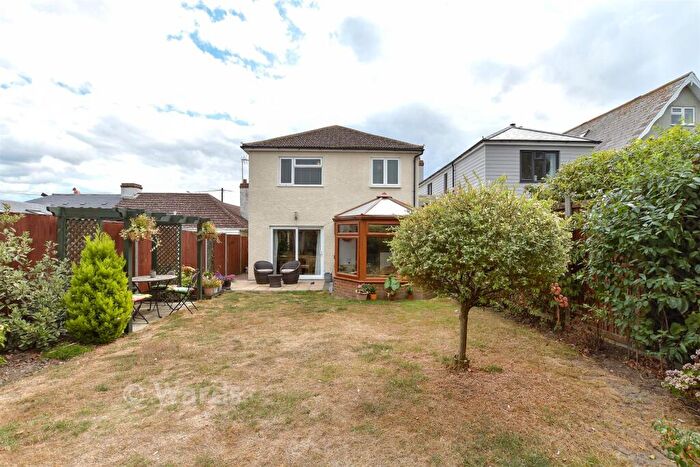 5 Bedroom Link Detached House For Sale In St. Swithin's Road, Whitstable, Kent, CT5