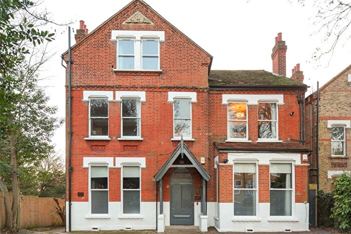 2 Bedroom Flat For Sale In Border Crescent, London, SE26