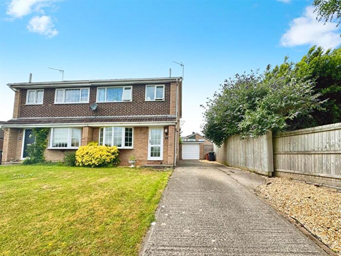 3 Bedroom Semi-Detached House For Sale In Priory Close, Chepstow, NP16