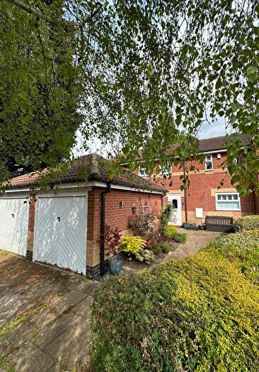 5 Bedroom Semi-Detached House To Rent In , Blackburn Avenue, Brough, HU15