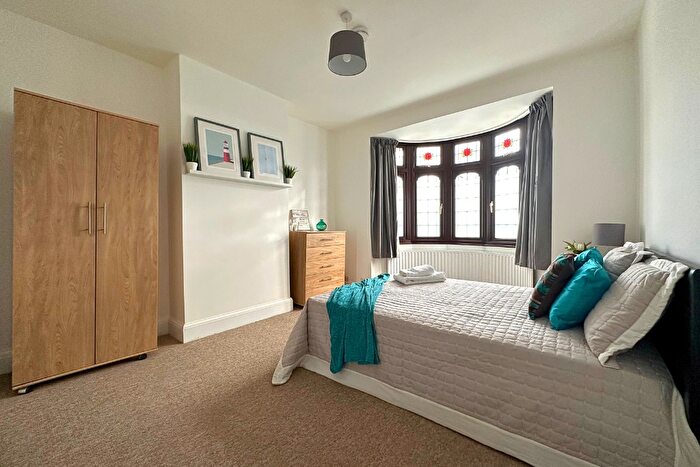 Studio To Rent In Arbuthnot Lane, Bexley, Kent, DA5