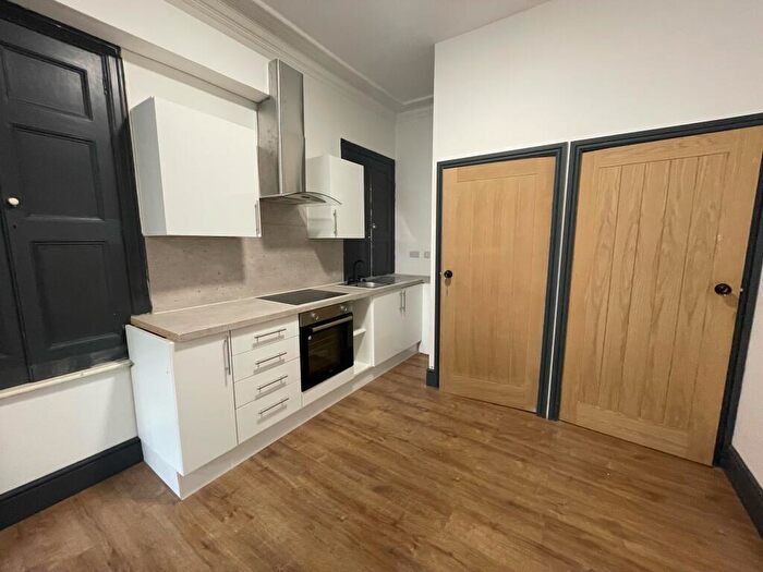 2 Bedroom Apartment To Rent In Pian House, New Road, Chatham, ME4