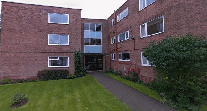 2 Bedroom Flat To Rent In Wingate Court, Blackberry Lane, Sutton Coldfield, B74