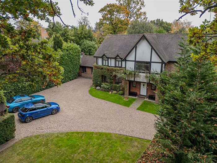 5 Bedroom Property For Sale In Gordon Avenue, Stanmore, HA7