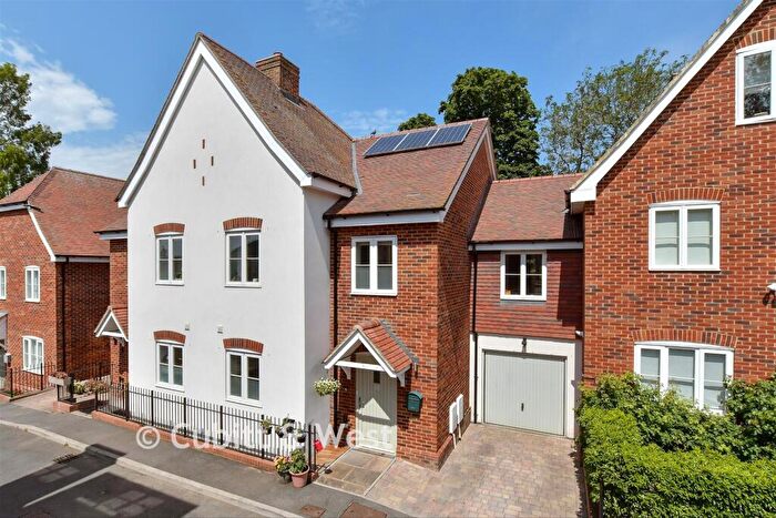 3 Bedroom Terraced House For Sale In Roseacre Close, Sutton, Surrey, SM1