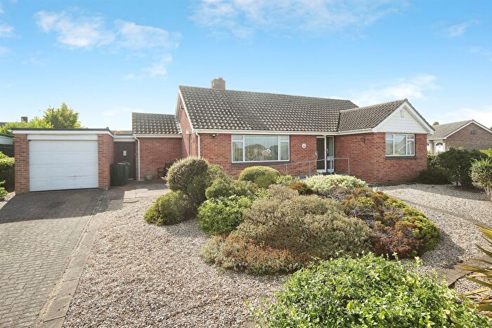 3 Bedroom Detached Bungalow For Sale In Highfield, Taunton, TA1