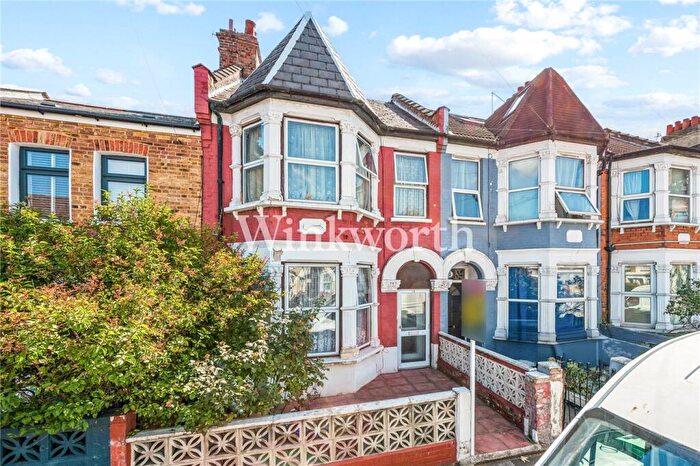 3 Bedroom Terraced House For Sale In Harringay Road, London, N15