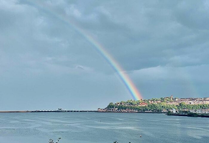 2 Bedroom Flat To Rent In Ferry Court, Cardiff, CF11