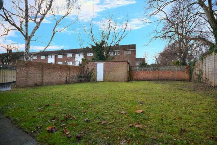 4 Bedroom Detached Bungalow To Rent In Norfolk Close, St Margarets, Twickenham, TW1