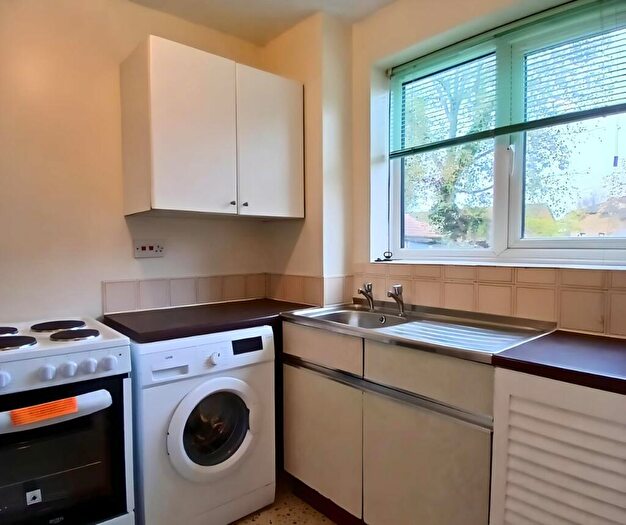 1 Bedroom Flat To Rent In Conway Gardens, Grays, RM17