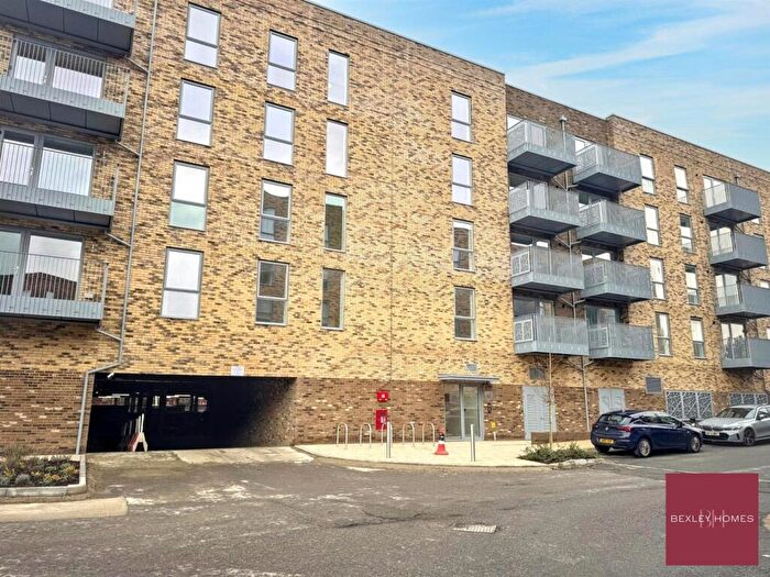 1 Bedroom Apartment To Rent In Stone Crossing, Dartford, DA2