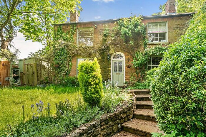 3 Bedroom Detached House For Sale In Byfield, Northants, NN11