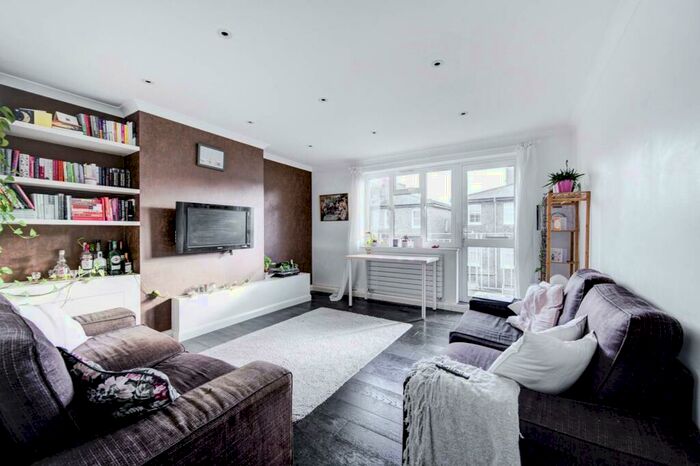 3 Bedroom Flat To Rent In Chichester Road, Maida Vale, London, NW6