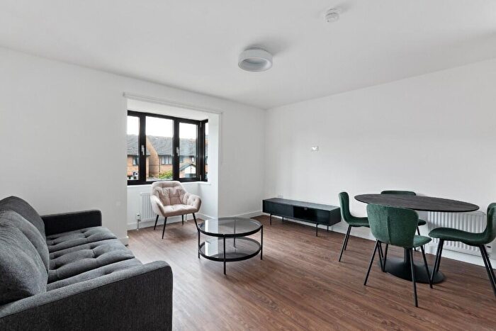 1 Bedroom Apartment To Rent In Kendon House, Stratford, E15