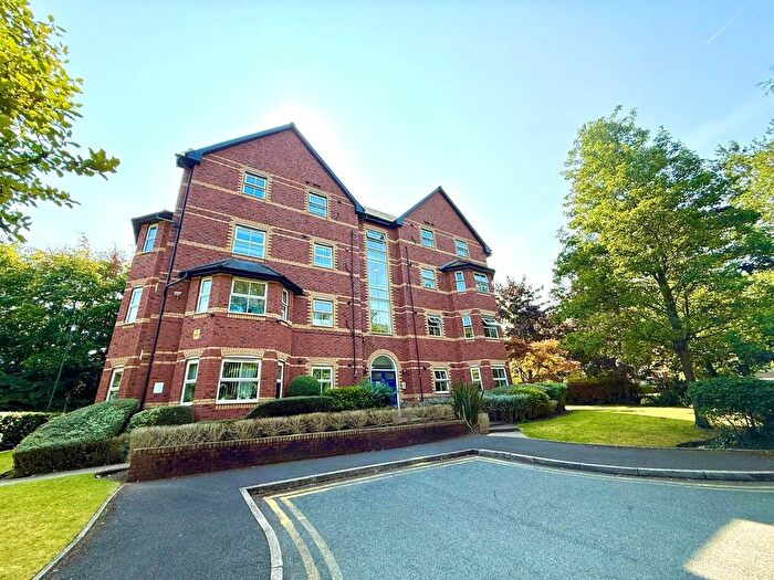 2 Bedroom Property To Rent In Denmark Street, Altrincham, WA14