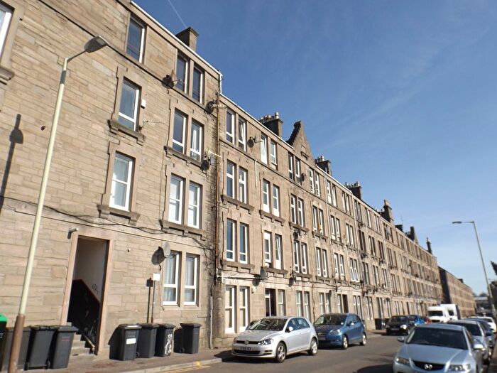 1 Bedroom Flat To Rent In Lyon Street, Dundee, DD4
