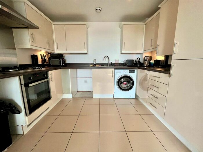 1 Bedroom Apartment To Rent In Poppy Drive, Enfield, EN3