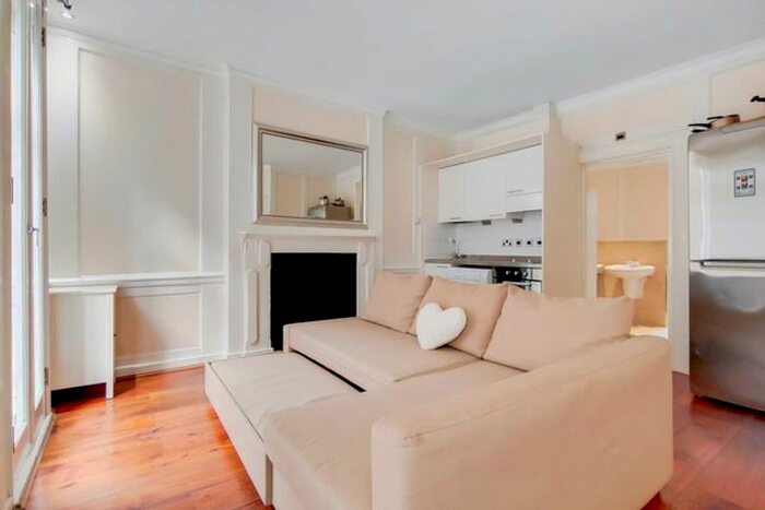 Studio To Rent In Poland Street, Soho, W1F