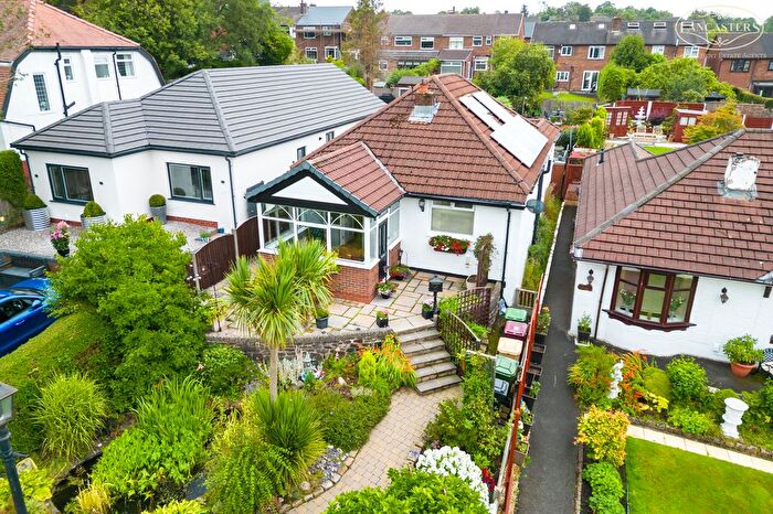 3 Bedroom Detached Bungalow For Sale In Austins Lane, Lostock, Bolton, BL6