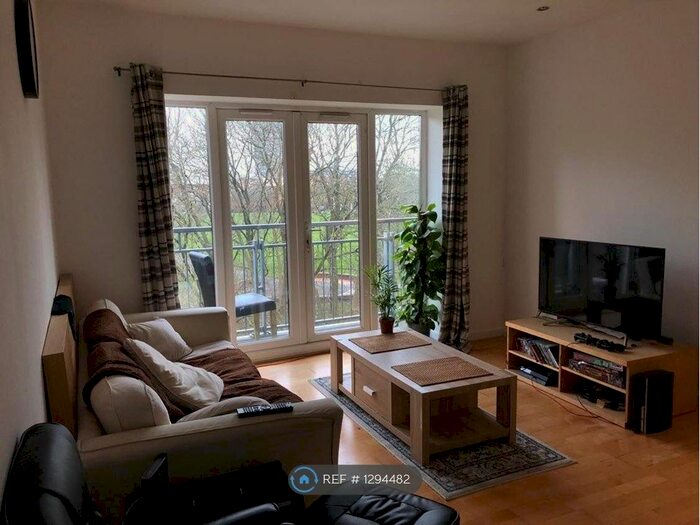 3 Bedroom Flat To Rent In The River Buildings, Leicester LE3