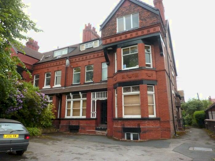 2 Bedroom Flat To Rent In Alexandra Road South, Manchester, M16