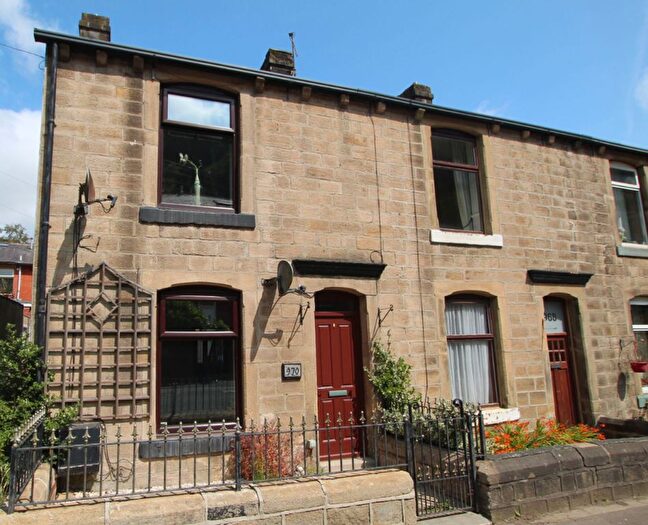 3 Bedroom End Of Terrace House For Sale In Burnley Road, Todmorden, OL14