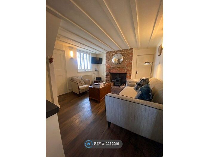 1 Bedroom Semi-Detached House To Rent In Singleton, Singleton, Chichester, PO18