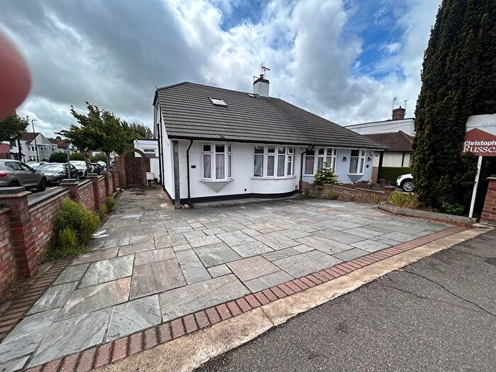 4 Bedroom Semi Detached House To Rent In Blendon Road, Bexley, DA5