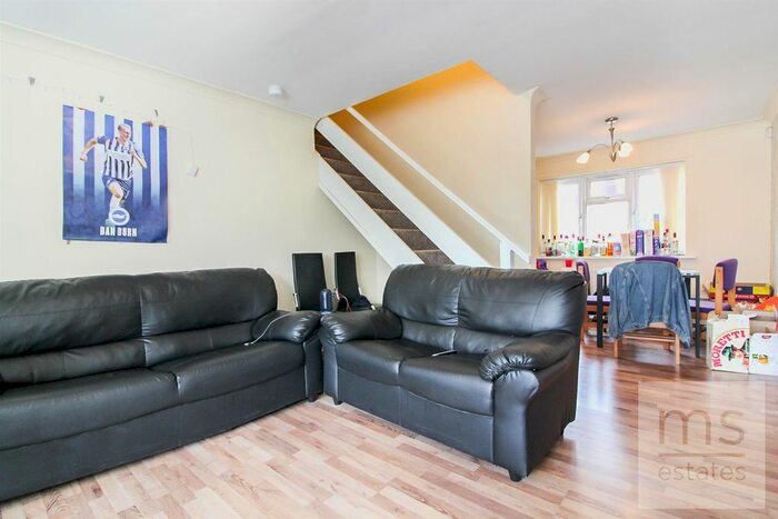 4 Bedroom Terraced House To Rent In Cottesmore Road, Lenton, Nottingham, NG7