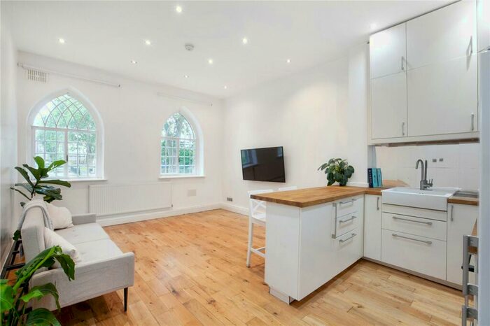 1 Bedroom Apartment To Rent In St. Matthew's Row, London, E2