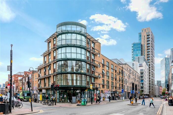 2 Bedroom Flat To Rent In Bethnal Green Road, London, E2