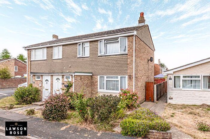 3 Bedroom Semi-Detached House For Sale In Wayfarer Close, Southsea, PO4