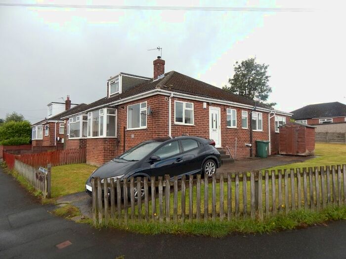 3 Bedroom Detached House To Rent In Squirrel Close, Dewsbury, WF13