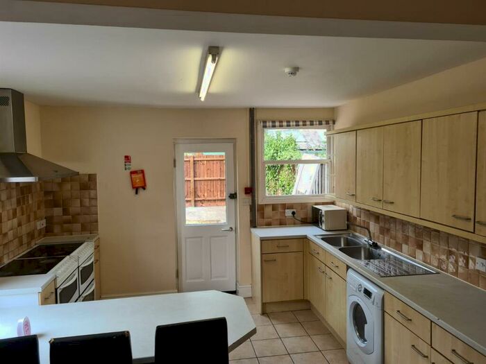 9 Bedroom House To Rent In Tenison Road, Cambridge, CB1