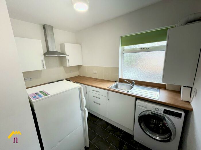 1 Bedroom Flat To Rent In High Street, Dunsville, Doncaster, DN7