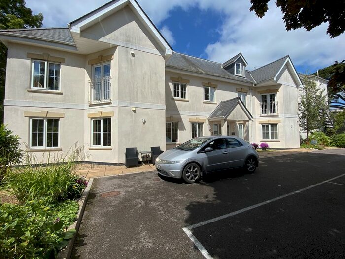 Houses to rent in Dawlish, Devon