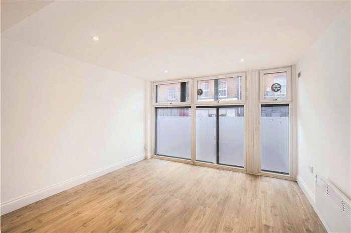 Studio To Rent In Greenwich South Street, London, SE10