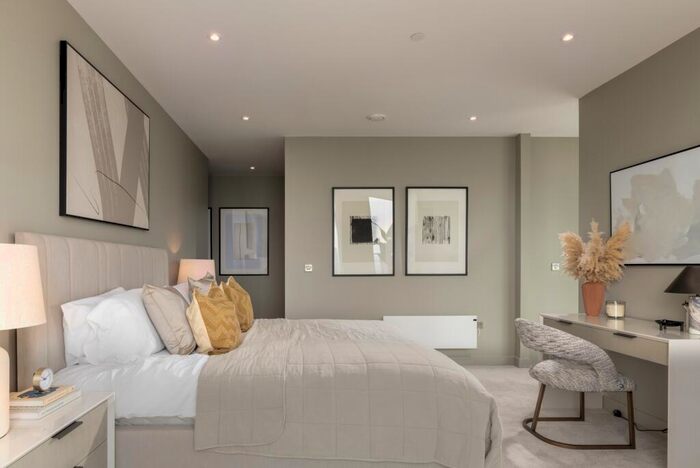 3 Bedroom Penthouse To Rent In Cortland At Colliers Yard, Salford, M3