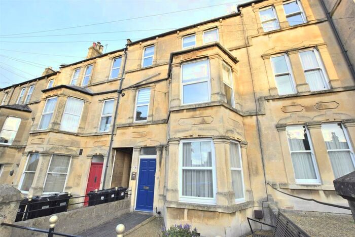 1 Bedroom Apartment To Rent In Devonshire Villas, Bath, Somerset, BA2