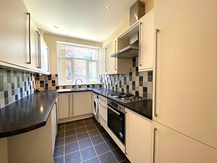 2 Bedroom Flat To Rent In Marine Road, Deal, CT14